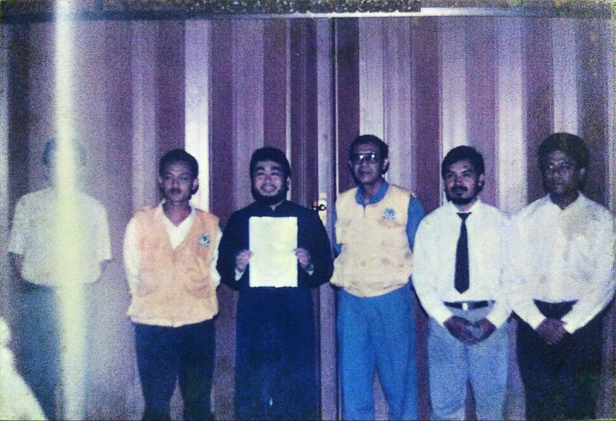 Penyerahan IMB Gereja Orthodox Tritunggal Mahakudus di Kantor Golkar Surakarta.